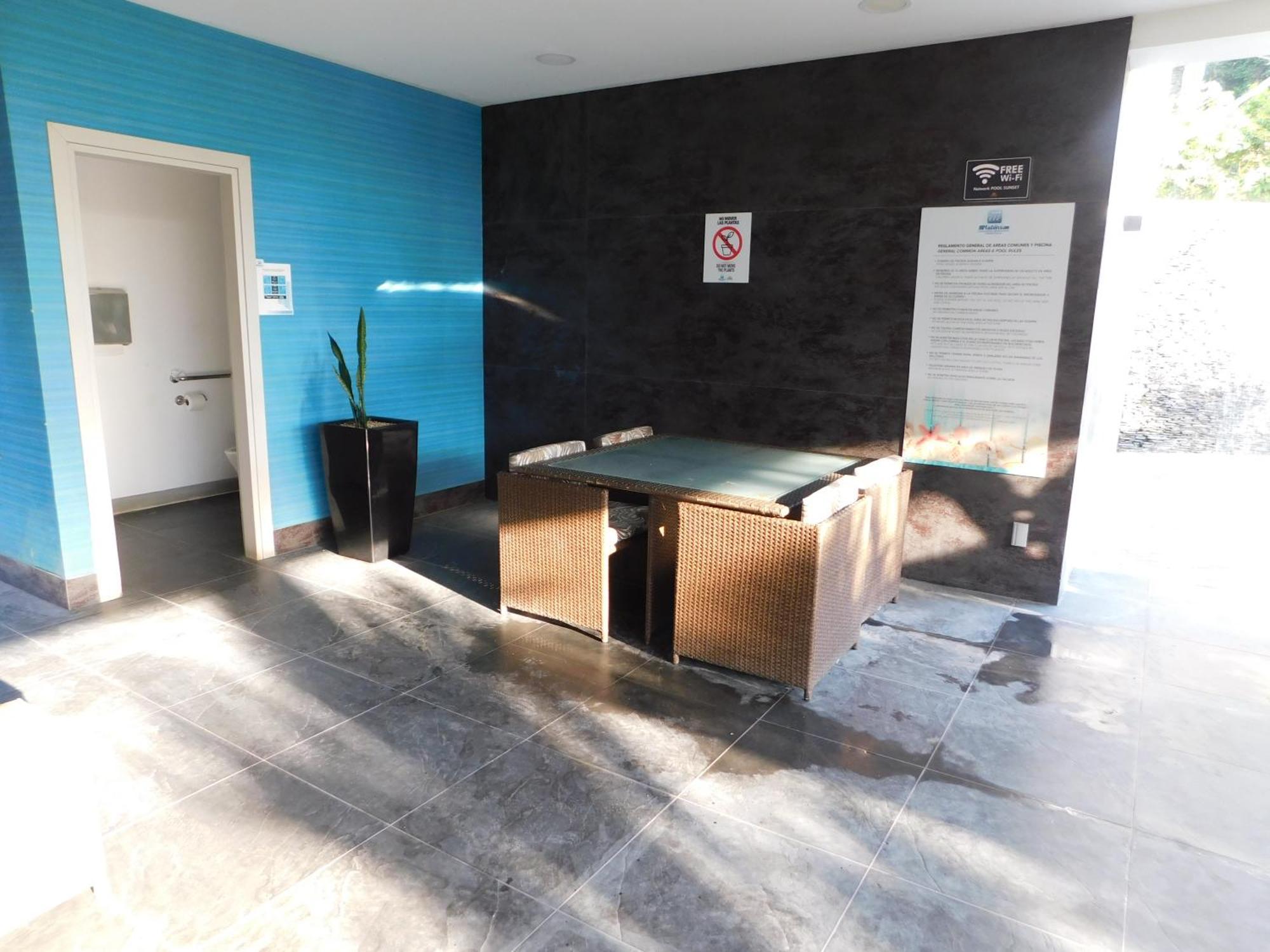 Sunset 205, Sleeps Six, Next Door To The Pool, 100M To The Beach! Jacó Exteriör bild
